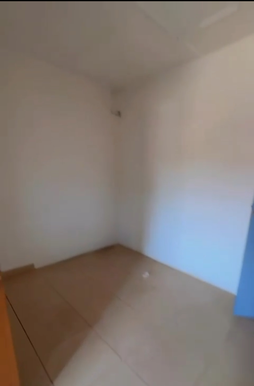 Chamber and hall self contained